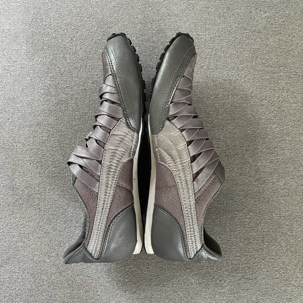 Puma Sneakers, size 8